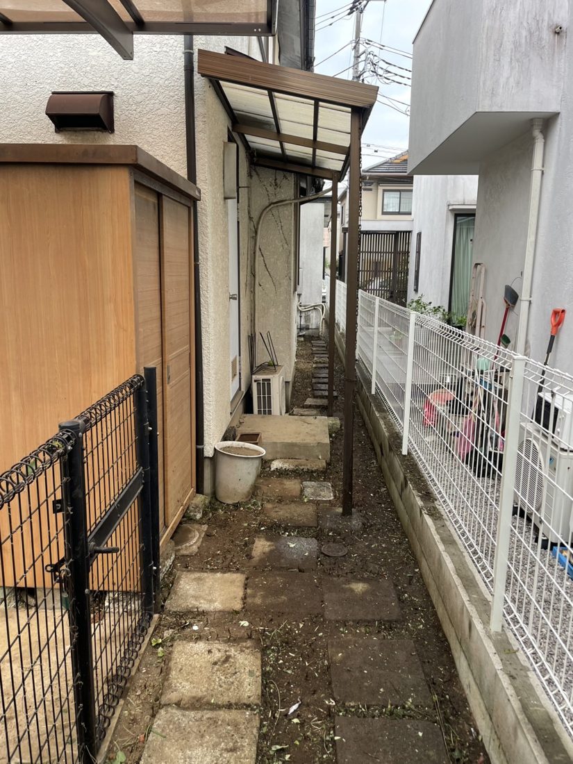 横浜市鶴見区 通路脇の雑木整理 施工後